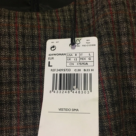 Dress - Picture 3 of 3